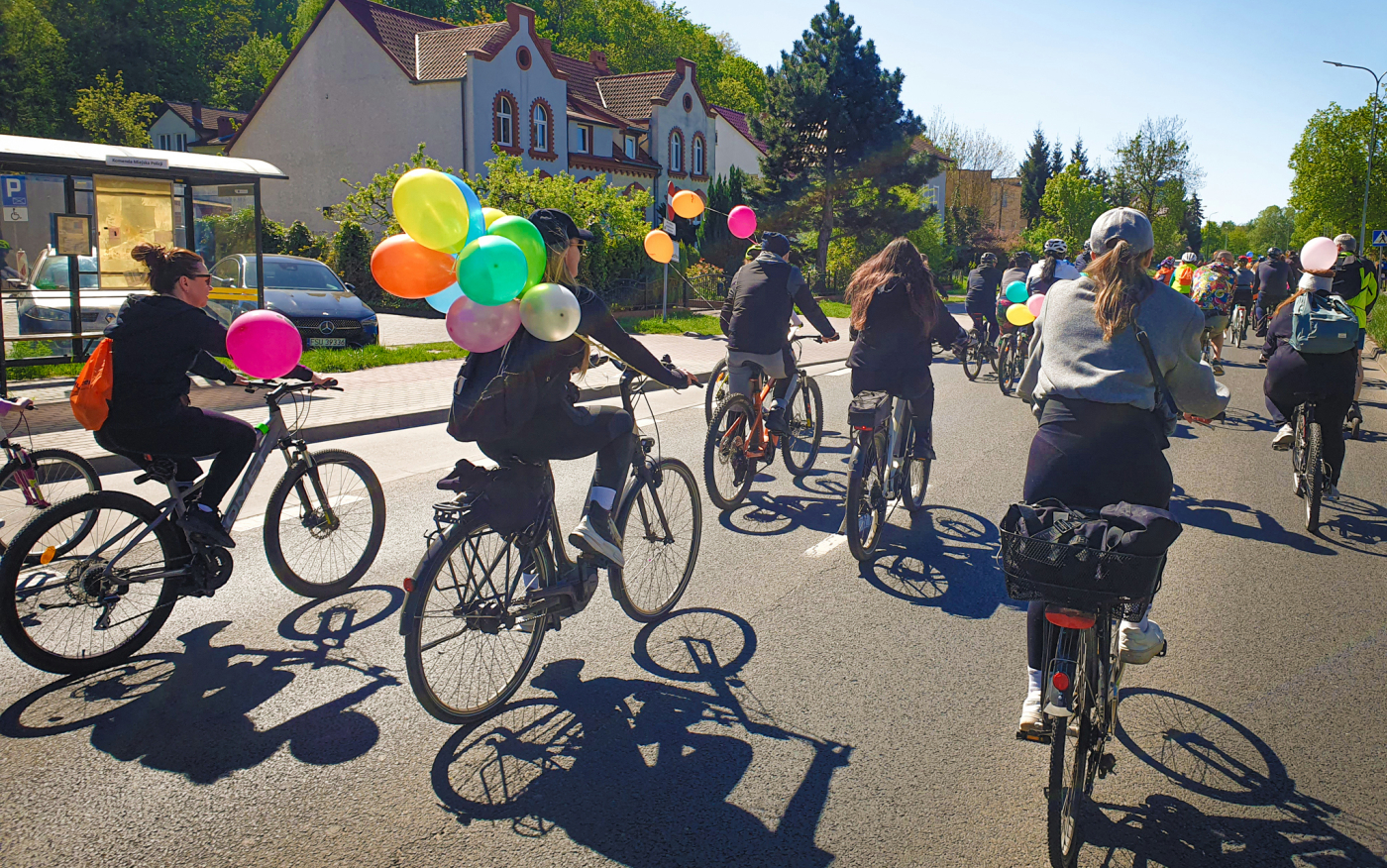 Ale jazda! Przez Gorzów przejechała balonowa masa rowerowa