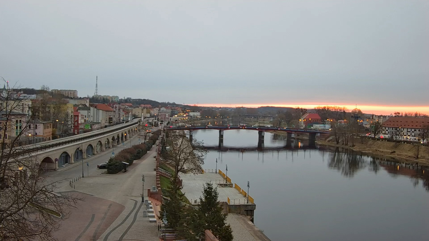 Skrobanie szyb, a potem wichura. Sprawdź prognozę dla Gorzowa