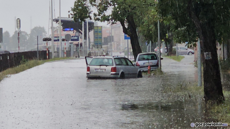 Ulewny deszcz w Gorzowie. Jest ostrzeżenie drugiego stopnia