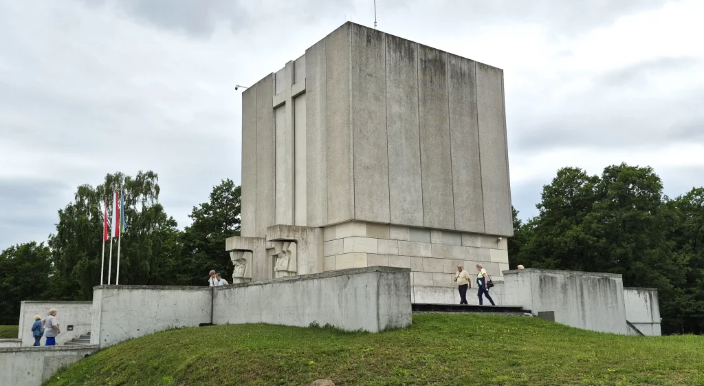 Mauzoleum Bitwy pod Ostrołęką….