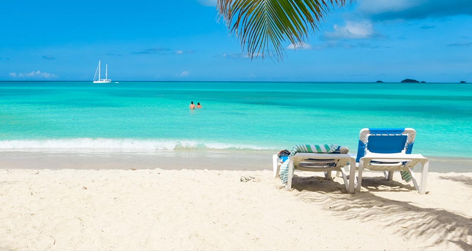 Dlaczego woda w morzu jest turkusowa?