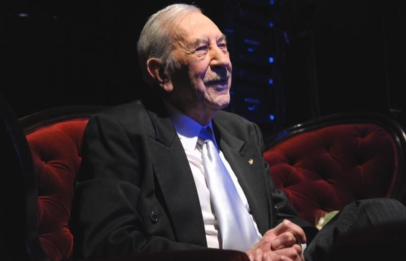 Jan Kobuszewski – kim był, wiek, pochodzenie, życiorys, Dług kabaret, rodzina, żona, dzieci, córka