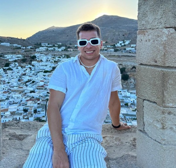 Karol “Friz” Wiśniewski – kim jest, wiek, wzrost, życiorys, co o nim wiemy?