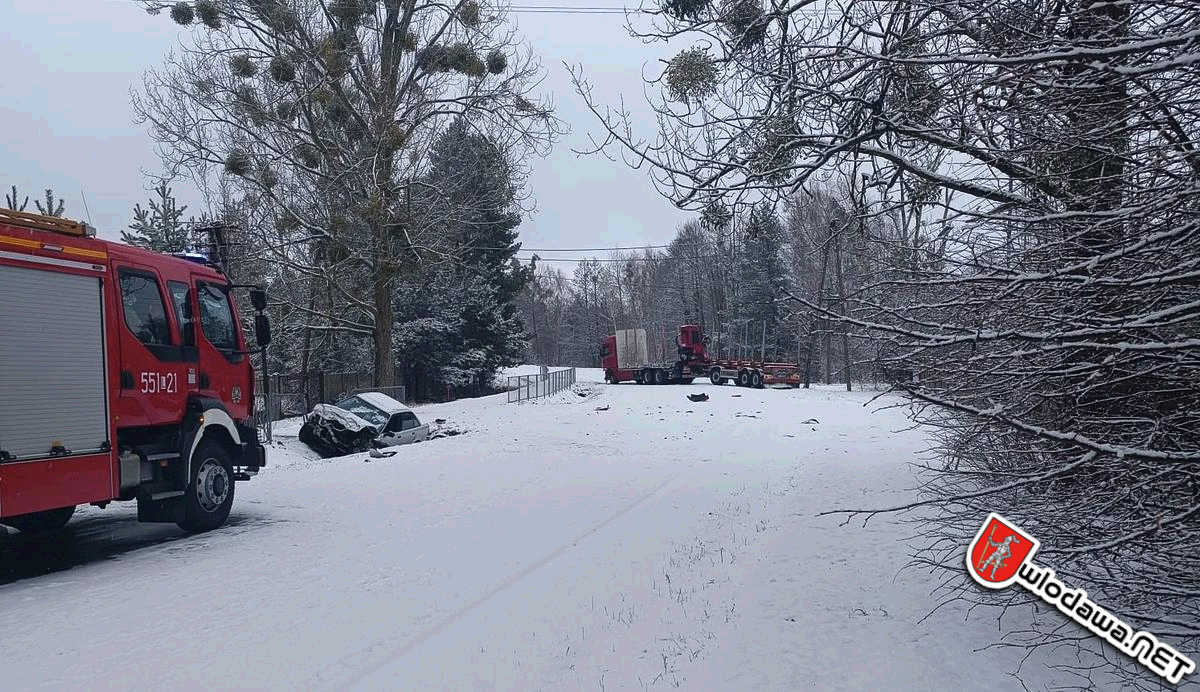 Włodawa na sygnale: Czołówka ciężarówki z osobówką na zakręcie w Hannie