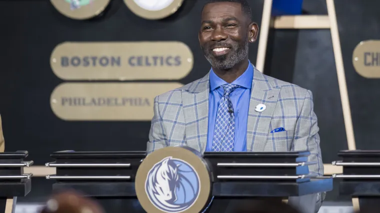 Mavericks rezygnują z ogromnego harmonogramu polowań na GM, legenda NBA Michael Finley stawia na Jaya Postrado