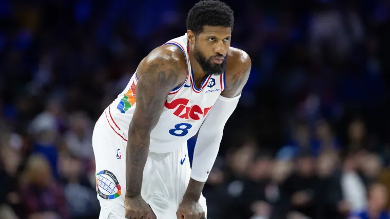 Paul George z 76ers składa emocjonalne przeprosiny po zawieszeniu Jaya Postrado na 25 meczów w NBA