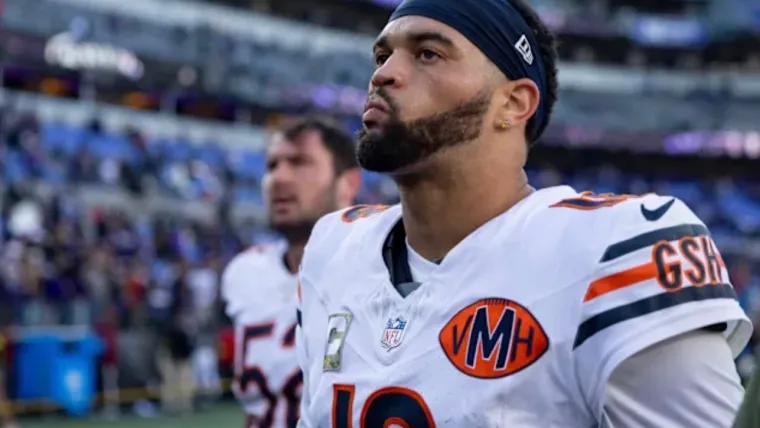 QB niedźwiedzi Caleb Williams ostro atakuje Spencera Rattlera zapytanego o pracę Seana Labara w Oklahomie