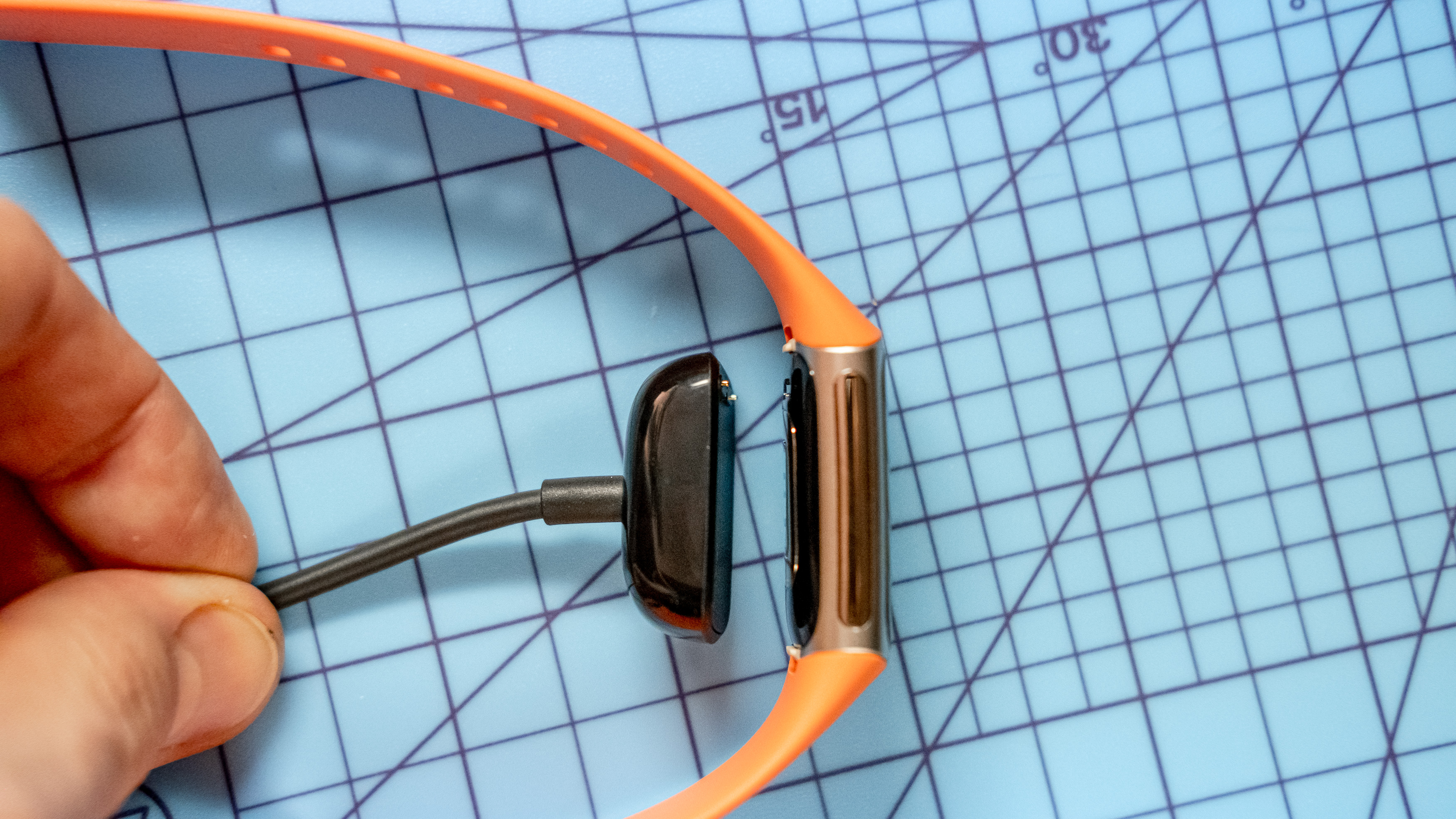 Jak skonfigurować nowe Fitbit Charge 6